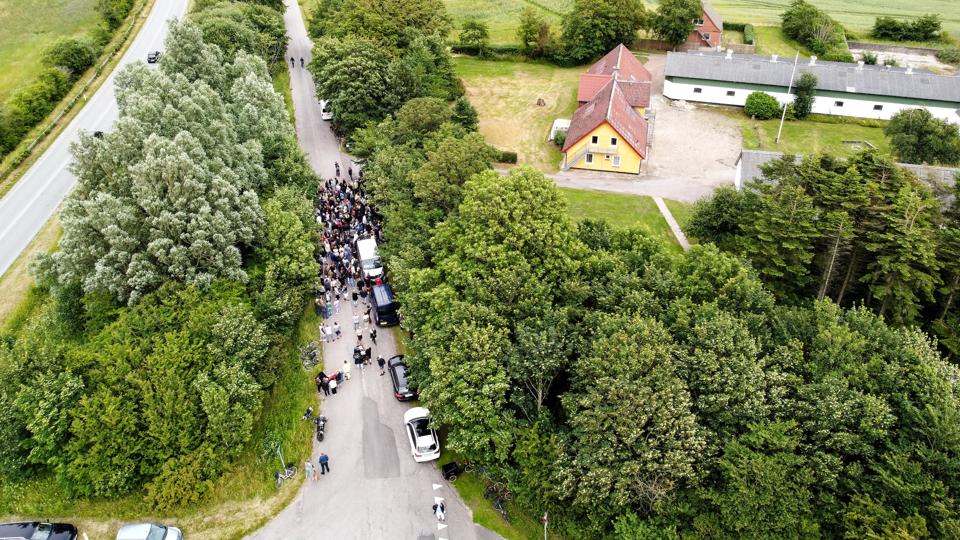 Udlændingestyrelsen har ophævet kontrakten med Botilbuddet Norden, der ellers havde vundet et udbud på at huse op til 20 såkaldt sårbare afviste asylansøgere. Det skulle ske på en ejendom på Bakkevej i Vrå. <i>Foto: Claus Søndberg</i>