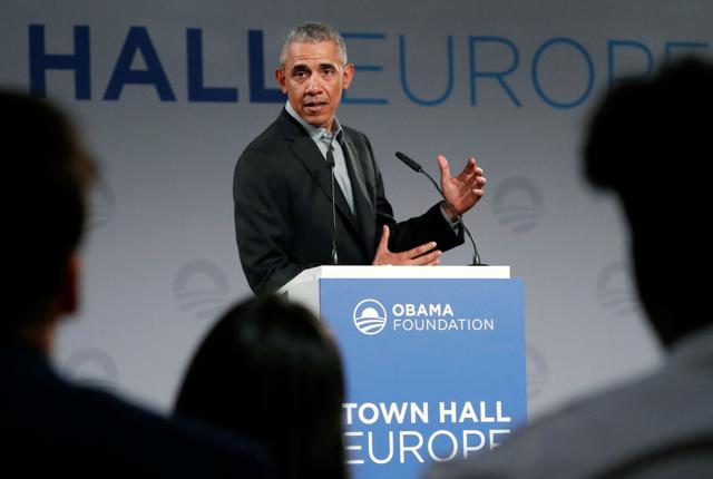 Den karismatiske statsmand Barack Obama har meget på hjerte, når han står på en talerstol og øser ud af sin enorme viden og erfaring. Arkivfoto: REUTERS/Fabrizio Bensch <i>Ritzau Scanpix</i>