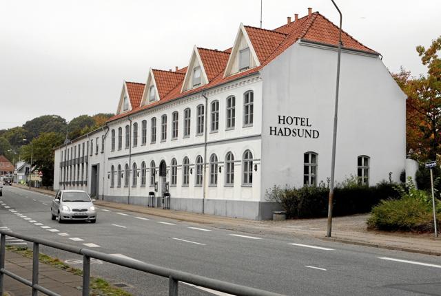 Hotel Hadsund - engang kaldet byens vugge - og i dag ombygget til genoptræning og ældreboliger. Arkivfoto: Michael Bygballe
