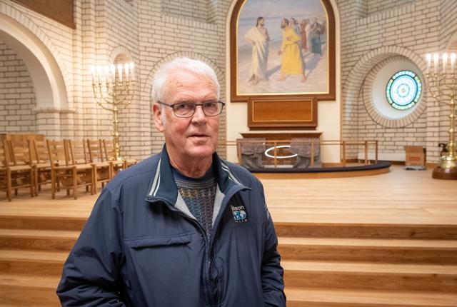 Steen Hviid Mortensen stopper efter mange aktive renoveringsår på posten. Den sidste formelle opgave bliver at forestå den officielle åbning af kirkens nye forplads. Det sker 11. december.