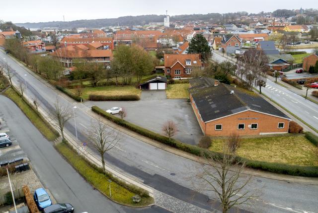 Grunden, hvor NFF’s og Dansk Metals tidligere forsamlingshusbygning lå, skal rumme etagebyggeriet.
Arkivfoto: Lars Pauli