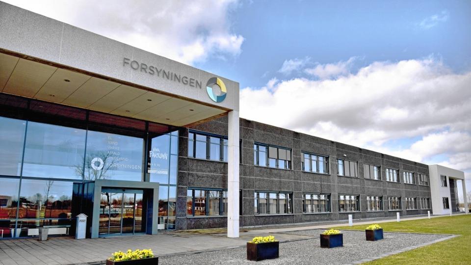 Frederikshavn Varme er en del af Frederikshavn Forsyning. På kontorerne regner de i disse dage på, om de skal afblæse den store stigning pr. 1. december. <i>Arkivfoto</i>