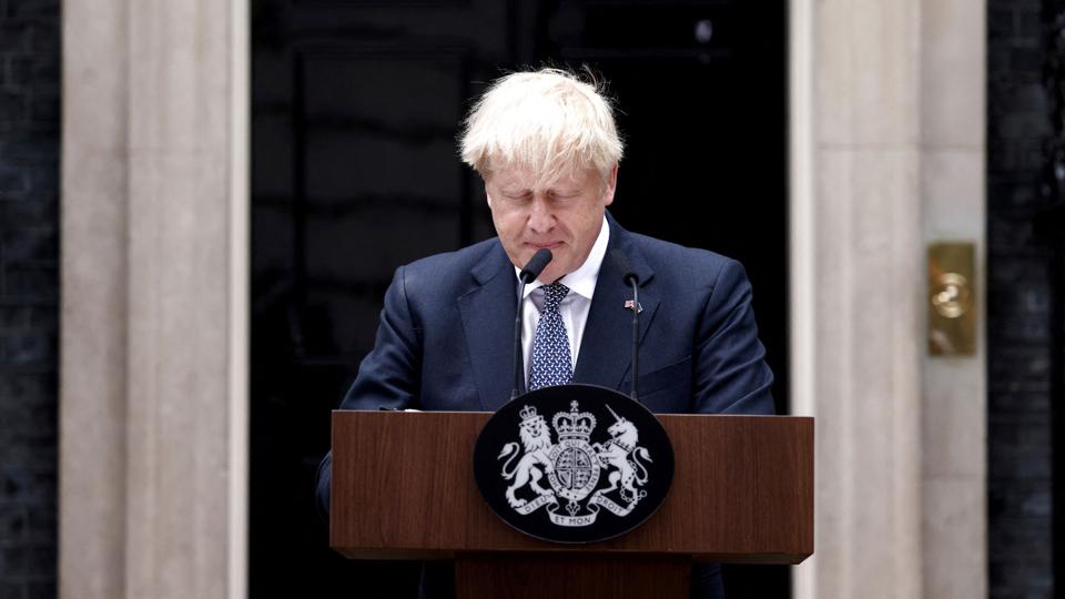 Foran Downing Street 10 meddelte Boris Johnson torsdag sin afgang. <i>Henry Nicholls/Reuters</i>