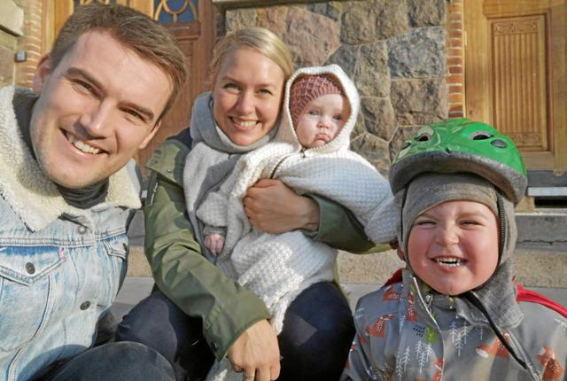 Sognepræst og international præst for Frederikshavn provsti Simon Nielsen med familie.