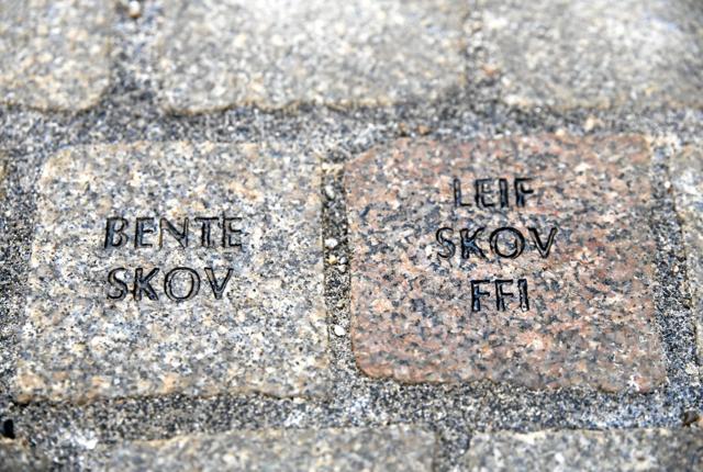 Bente og Leif's sten. Foto: Michael Madsen
