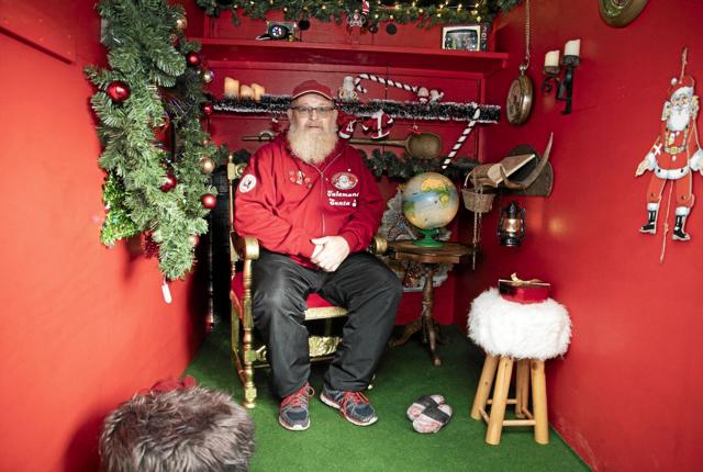 Santa Julle i sin julevogn. Foto: Michael Madsen