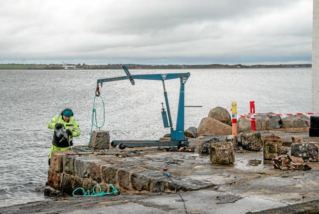 Park og Vej i Vesthimmerlands Kommune er i gang med renoveringen af slæbestedet ved fyret. Foto: Mogens Lynge
