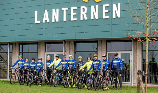 Her ses nogle af rytterne fra Løgstør Cykelklub, som cykler en tur både onsdag og søndag. Privatfoto