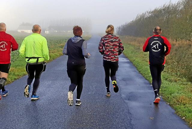 Før nedlukningen løb de sammen - nu løber de sammen hver for sig i Brønderslev Løbeklub. Foto: Brønderslev Løbeklub