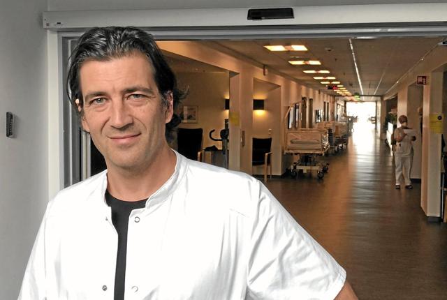 Thøger Persson Krogh er i fuld gang med at opbygge den nye klinik for sportsmedicin på sygehuset i Hjørring. Foto: Claus Dindler