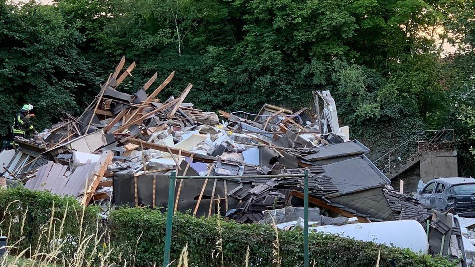 En bygning er styrtet i grus på grund af en eksplosion i byen Hemer. <i>Markus Kl''mper/Ritzau Scanpix</i>