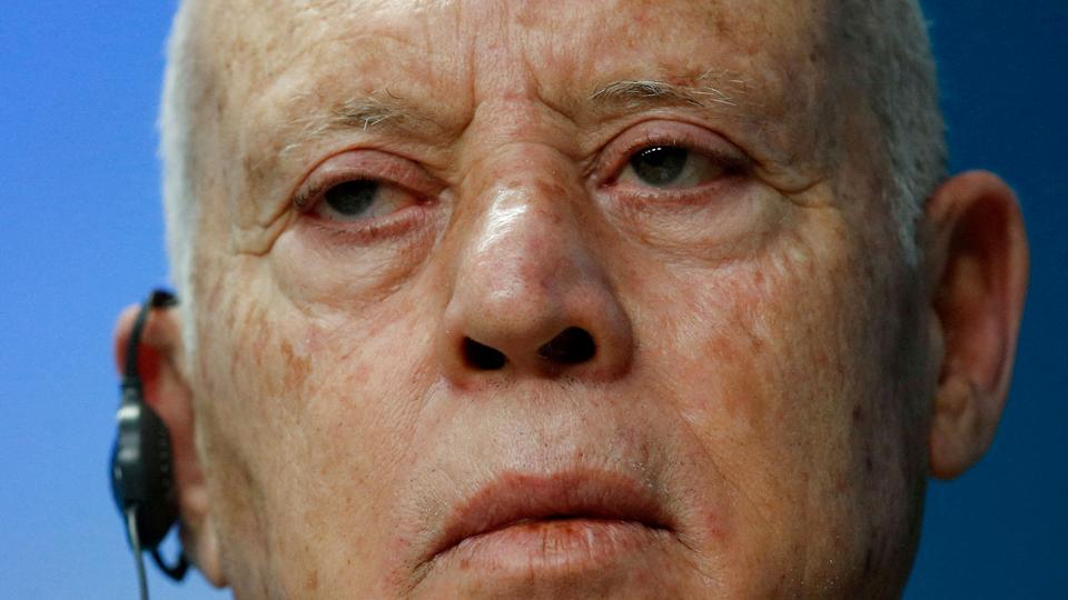 Tunesiens præsident, Kais Saied, har fyret regeringen, opløst parlamentet, givet sig selv magten over landets domstole og foreslået en ny forfatning, som giver ham selv stort set hele magten i landet. (Arkivfoto). <i>Johanna Geron/Reuters</i>