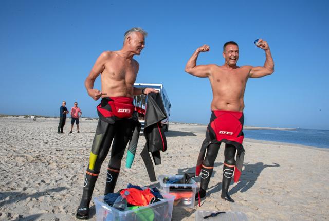 Per Kristensen og Anders Vestergaard fortæller om deres svømmerekord - 116 kilometer og 39 timer i vandet