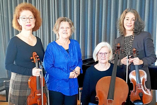 Kvartetten består af pianist Lili Olesen (i blåt) samt strygerne Ludmilla Landa på violin, Elsebeth Schmidl på viola og Hanne Høy Houengaard på cello.
Privatfoto