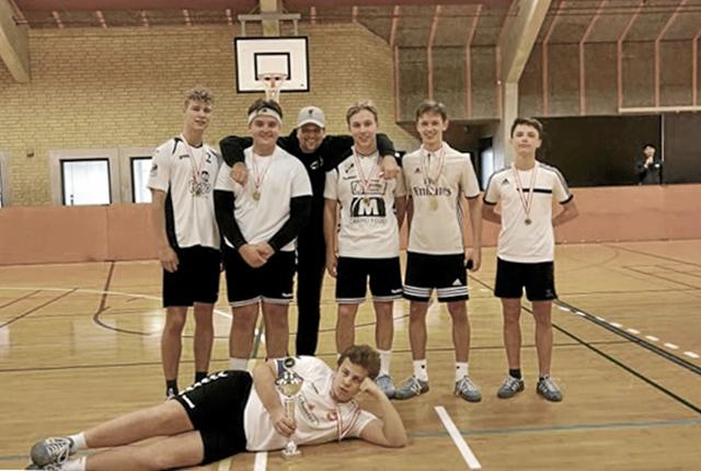 I drengenes række strøg Vester Hassing Ungdomsklub til tops. Foto: Lars Axelsen