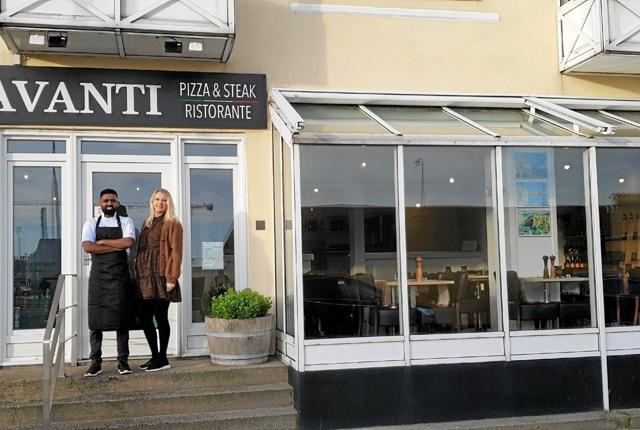 Thanushan Inthirakumar og Sascha Hoffmann byder velkommen til Avanti, der åbner lørdag 1. februar. Foto: Ole Svendsen