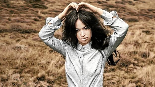 Aura Dione spiller i Skagen til festivalen i 2023. <i>PR-foto</i>