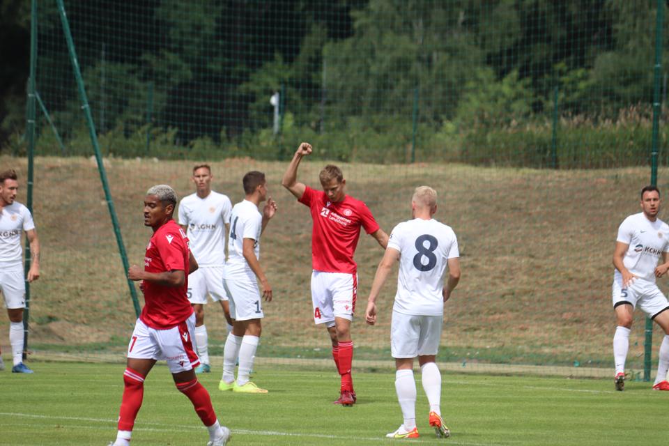 Mathias Ross scorede målet, da AaB lørdag tabte 1-3 til Zaglebie Lubin. Forsvarsspilleren står godt til at få en startplads i sæsonpremieren. <i>Foto: AaB</i>