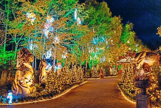 Magisk Jul åbner 1. november - nu har parken også fået sin egen lille juleby. Foto: Skulpturparken Blokhus
