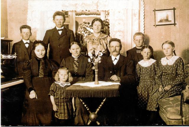Familien Kokholm fra Kokholms Badehotel i Kandestederne. Foto: Frederikshavn Bibliotek