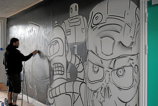 Mississippi har siden sidste fernisering haft besøg af streetart kunstneren Richard Homes, der har udsmykket omkring 30 kvm væg med et værk, der hedder ”Fremtiden er over os”. Privatfoto