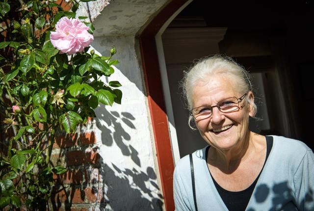 Det er efterhånden blevet til et fuldtidsjob at drive bed and breakfast, og 75-årige Agnete Parkegaard kan slet ikke undvære det i dag. Hun og hendes mand nyder at møde de mange overnattende gæster.