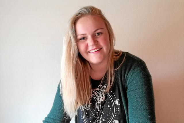 23-årige Christine Fly Christensen følte sig ensom, da hun flyttede fra Sønderjylland og til Mors. Nu er hun klar til at hjælpe andre unge, der føler sig ensomme. Privatfoto