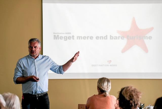 Direktør for Destination Nord Tonny Skovsted Thorup, bød velkommen med sloganet ”Meget mere end bare turisme”. Foto: Peter Jørgensen