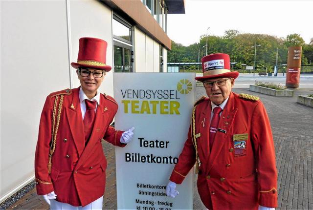 Kringle og Krumme i ”faglige møde” og godt selskab ved Vendsyssel Teater. Foto: Lars Sennels