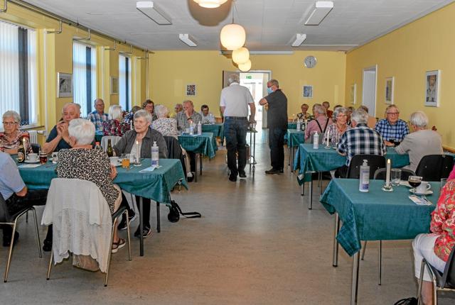 50 deltog i ”Danmark spiser sammen”-arrangementet onsdag aften i Byens Hus. Foto: Mogens Lynge