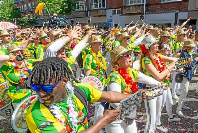 Sambaoptoget starter ved banegården 11.25 på lørdag 29. maj. Foto: Eventfotografi.dk