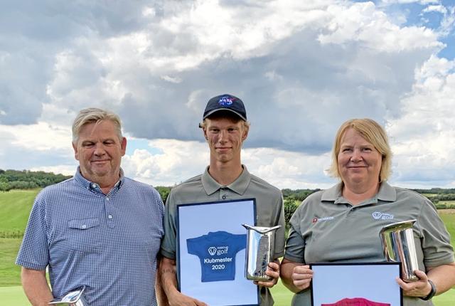 Årets klubmestre i Volstrup Golfklub: Bo Vestergaard, Jonas Ellegaard Petersen og Mette Toft Kristensen. Privatfoto