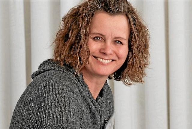 Lykke Streton er fodplejer i Dronninglund, og hun er glad for at hun igen kan hjælpe sine kunder med deres fødder. PR-foto