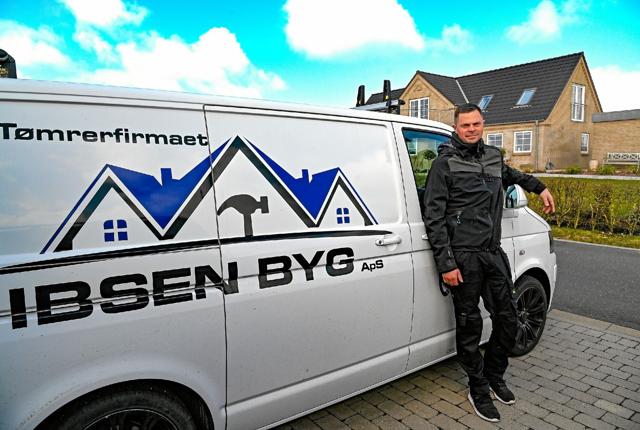 Mark Thinggaard Ibsen har startet tømrerfirmaet Ibsen Byg op og har godt med arbejde fra starten af. Foto: Ole Iversen