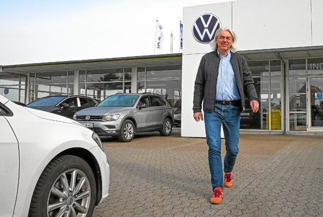 Alfred Haaning har lagt tiden som VW-forhandler bag sig. Nu gælder det nye oplevelser for den aktive pensionist. Foto: Ole Iversen