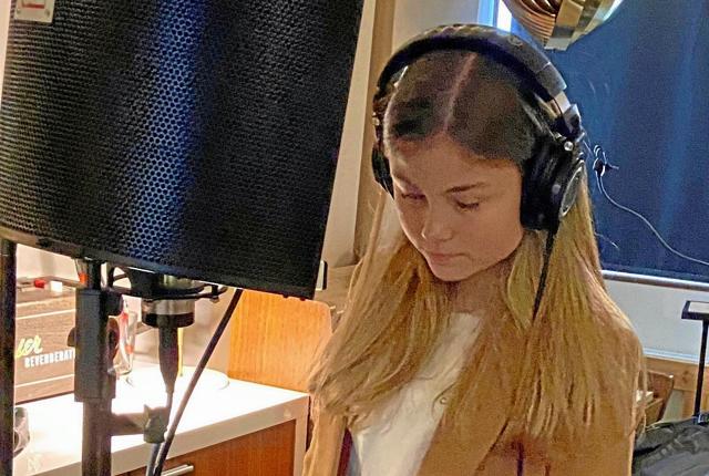 For den 14-årige Camille Haven fra Frederikshavn har musikken altid fyldt meget og hun er slet ikke i tvivl om, at det er det, hun skal bruge resten af sit liv på. Privatfoto