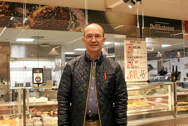 Brian Thisted håber, at endnu flere af byens butikker vil være med til at give tilbage til kunderne gennem Fjerritslev Handelsstandsforening. Foto: Ida Mehl Agerholm