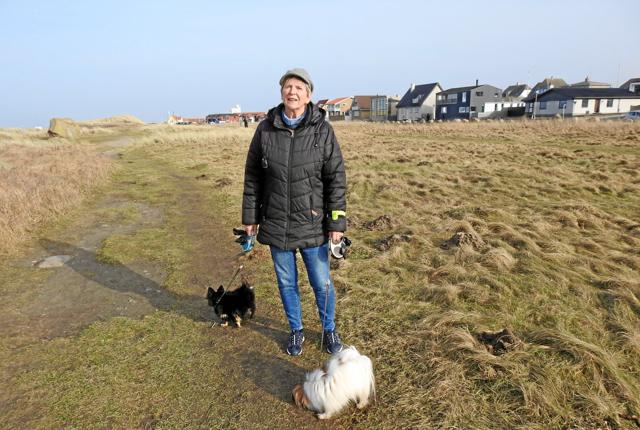 Vinni Gerhardt fra Tornby sender appel til andre hundeejer om at samle op. Foto: Jens Brændgaard