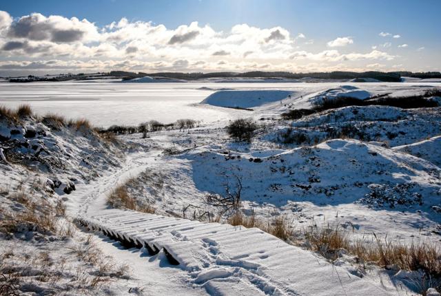 Den snedækkede Nors sø i vinterklæder. Foto: Kristian Amby, Nors