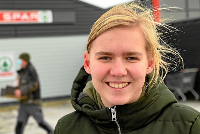 Emma Møller, Koldby, savner at kunne tage ind på handelskolen hver dag. Foto: Ole Iversen