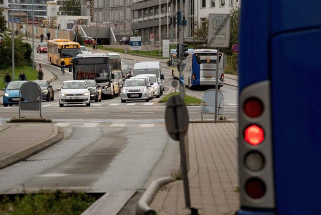Trafikken har været udfordret på Sohngårdsholmsvej gennem længere tid i forbindelse med planlægningen af den kommende rute til Plusbus. Arkivfoto: Lars Pauli <i>Foto: Lars Pauli</i>