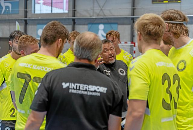 Cheftræner Morten Frandsen Holmen og hans mænd er opsat på fire fede kampe på 10 dage. Foto: Kristian Hedegaard