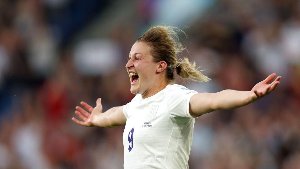 Angriber Ellen White og det engelske fodboldlandshold er klar til kvartfinalen ved EM i England efter storsejr over Norge. <i>Adrian Dennis/Ritzau Scanpix</i>