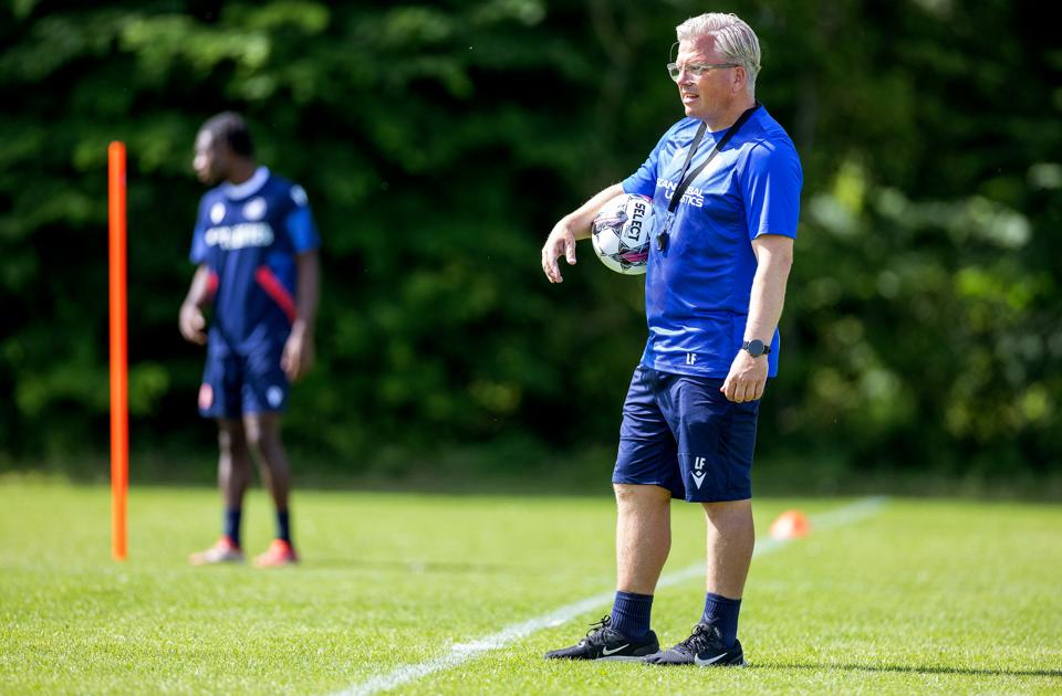 Der venter AaB-træner Lars Friis en speciel oplevelse i sæsonpremieren i Viborg. <i>Arkivfoto: Lars Pauli</i>