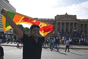 Sri Lanka indfører nødretstilstand - uro fortsætter