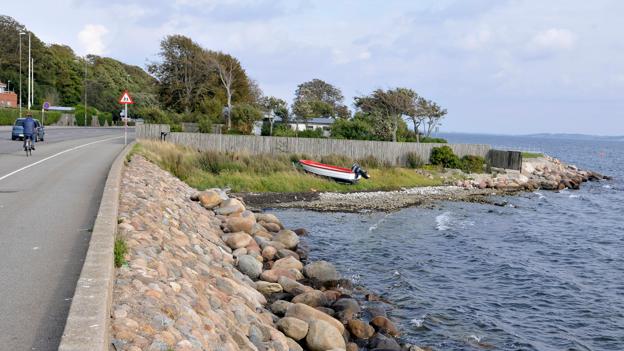 I 2013 var "den bynære kystlinje" Silstrup til Eshøj ikke blevet til "den blå løber" og Søbadet fik gengang prædikatet "en misligholdt perle". Ni år senere er Henning Holm målløs over, hvor mange af de tanker, der blev vendt i 2013, som er blevet til virkelighed i dag. <i>Arkivfoto: Jens Fogh-Andersen</i>