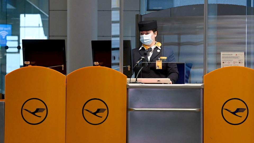 Lufthansa aflyser yderligere 2000 fly frem til slutningen af august på grund af bemandingsproblemer, oplyser det tyske luftfartsselskab onsdag. (Arkivfoto). <i>Christof Stache/Ritzau Scanpix</i>