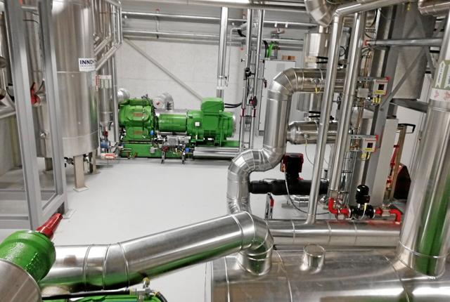 Saltum Fjernvarmeværk har fået en ny pumpe. Foto: Saltum Fjernvarmeværk
