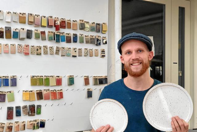 26-årige Gustav går ikke på kompromis, når det gælder sin keramik.