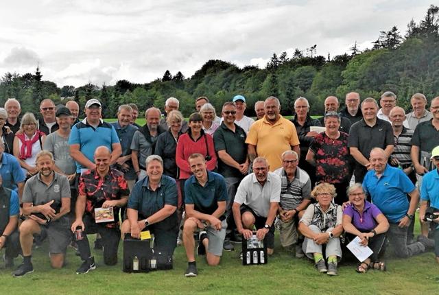 Samtlige deltagere ved Klokkerholm Golfmesterskaber, der blev afholdt på Dronninglund Golfklubs baner. Privatfoto